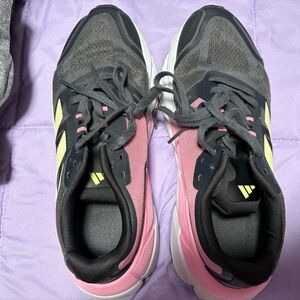 Adidas shoes women’s 10